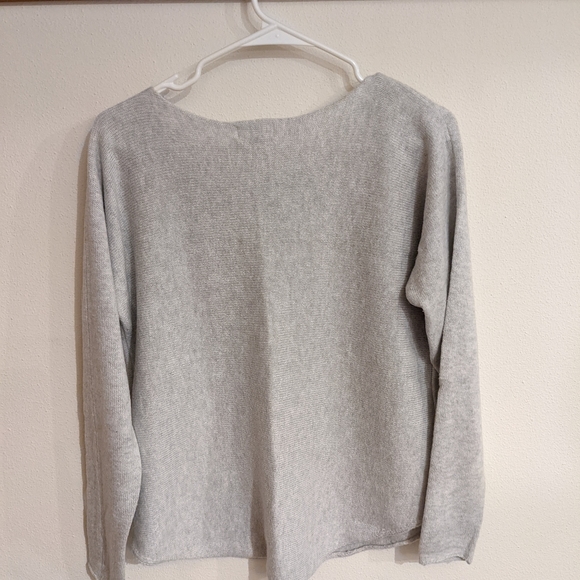 Old Navy Boatneck Pullover in Gray, Large - Picture 2 of 2